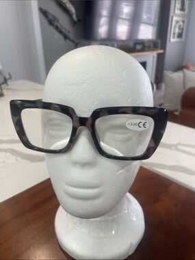 Tortoiseshell Oversized Square Reading Glasses - +3.00